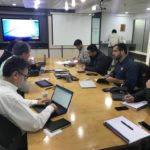 Dirigentes revisan procedimientos de seguridad de los buses de la Compañía